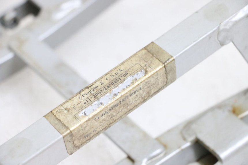 photo de Anello telaio posteriore APRILIA RS 50 (2006 - 2010) - Primo piano tecnico