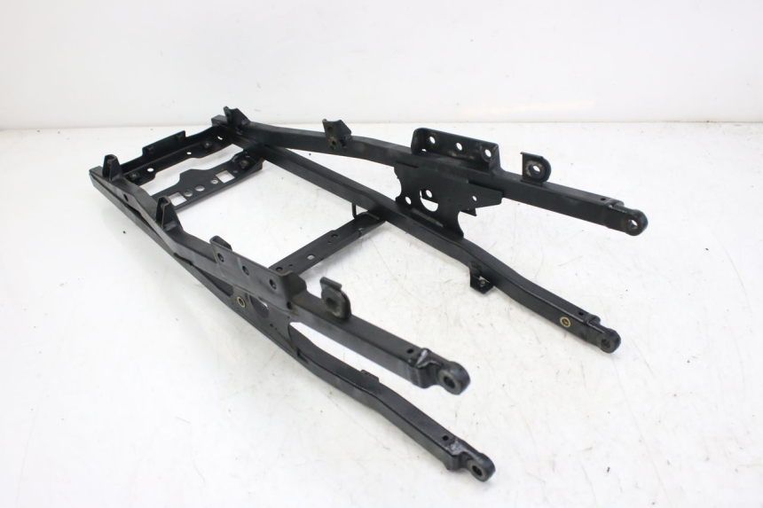 photo de BOUCLE TELAIO POSTERIORE TRIUMPH SPRINT ST 955 (1999 - 2001) - Altra angolazione