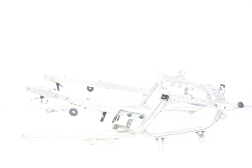 photo de BOUCLE TELAIO POSTERIORE SUZUKI TLS TL S 1000 (1997 - 2001) - Primo piano tecnico