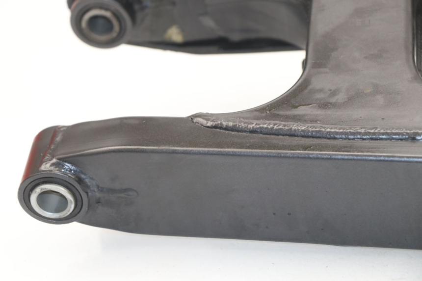 photo de Braccio oscillante HONDA CBF 500 (2004 - 2007) - Primo piano ad alta risoluzione