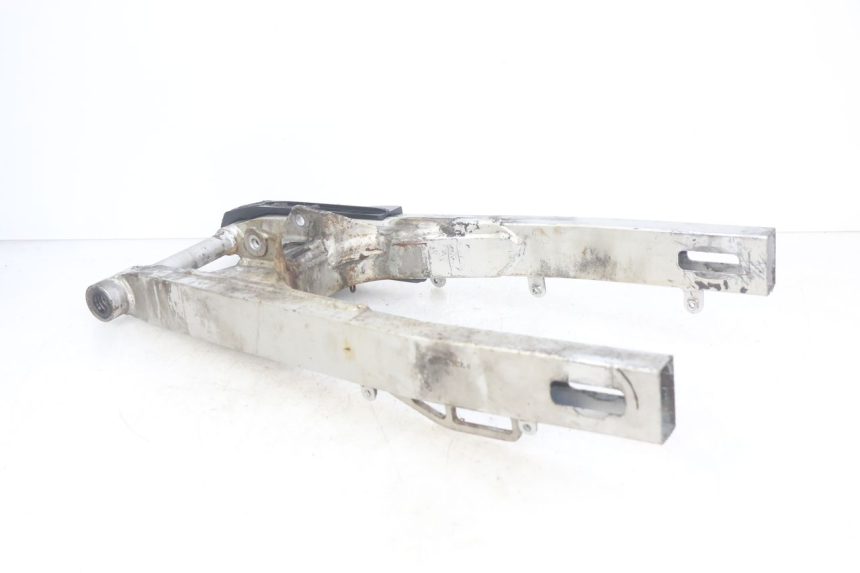 photo de BRACCIO OSCILLANTE HONDA CBR F SC25 1000 (1989 - 1992) - Primo piano tecnico