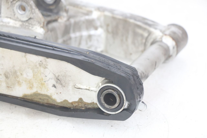 photo de BRACCIO OSCILLANTE HONDA CBR F SC25 1000 (1989 - 1992) - Marcature e riferimenti originali