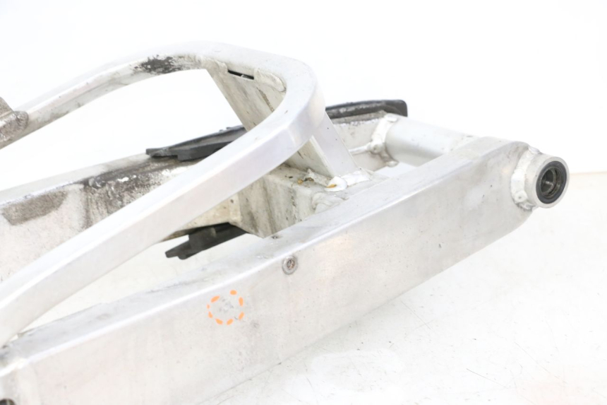 photo de FORCELLONE HONDA CBR RR FIREBLADE 900 (1992 - 1994) - Altra vista dell'articolo