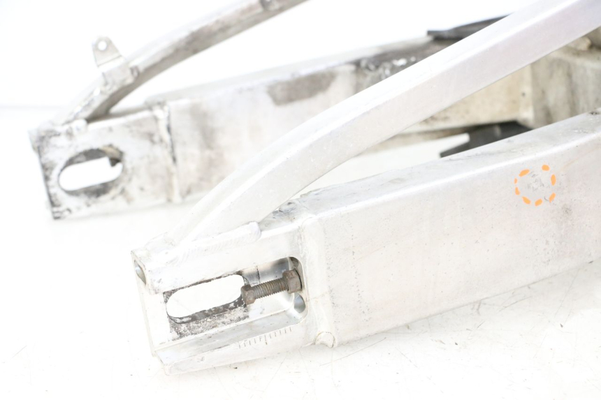 photo de FORCELLONE HONDA CBR RR FIREBLADE 900 (1992 - 1994) - Caratteristiche distintive