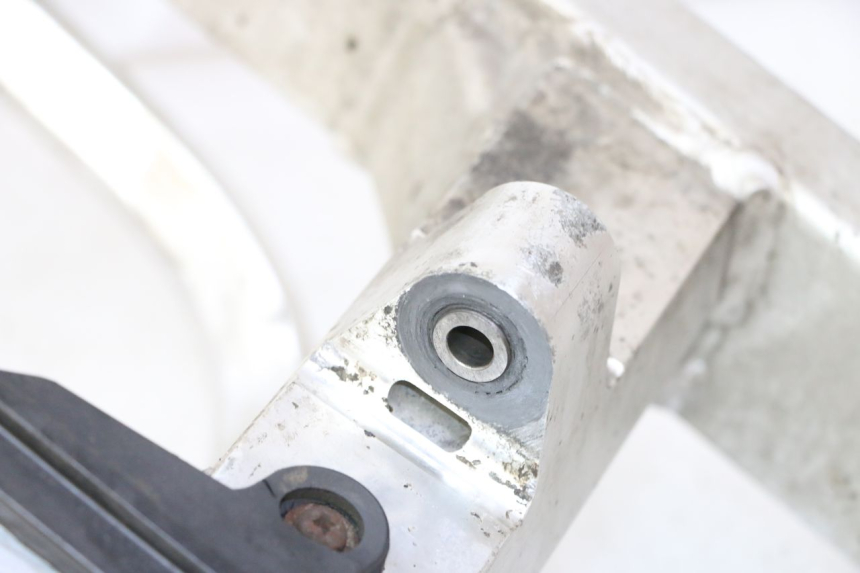 photo de FORCELLONE HONDA CBR RR FIREBLADE 900 (1992 - 1994) - Primo piano tecnico