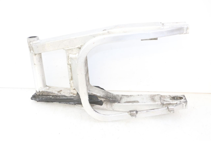 photo de FORCELLONE HONDA CBR RR FIREBLADE 900 (1992 - 1994) - Dettagli dei punti di fissaggio