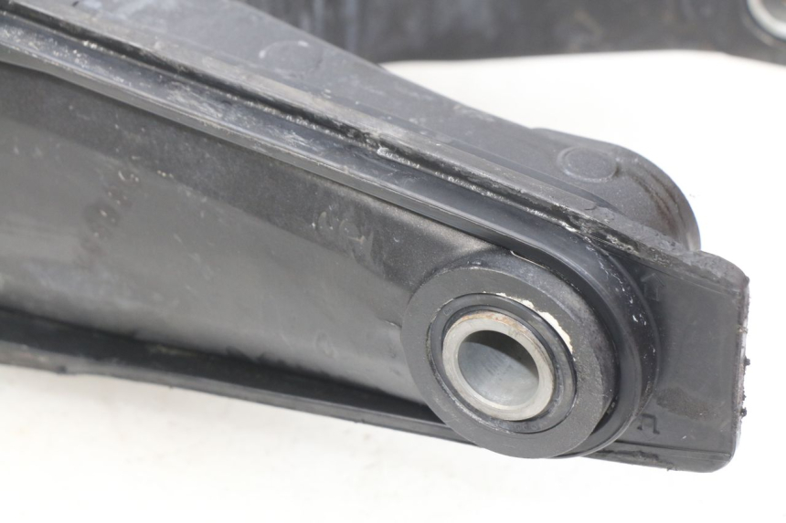 photo de Braccio oscillante HONDA CBRF CBR-F PC41 600 (2011 - 2013) - Zoom sullo stato d'uso