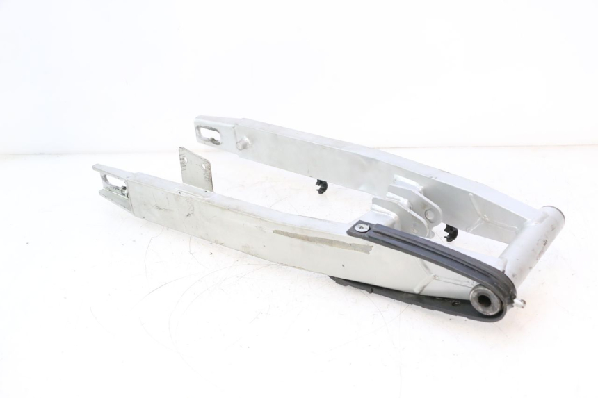 photo de FORCELLONE HM HONDA CRM DERAPAGE RR 50 (2006 - 2017) - Caratteristiche distintive