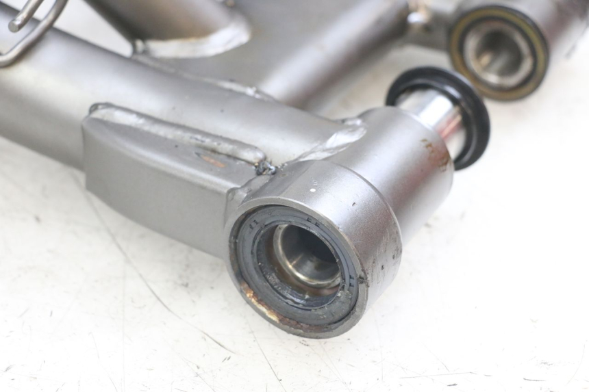 photo de Braccio oscillante KAWASAKI ER-6 ER6 N 650 (2012 - 2016) - Altra angolazione