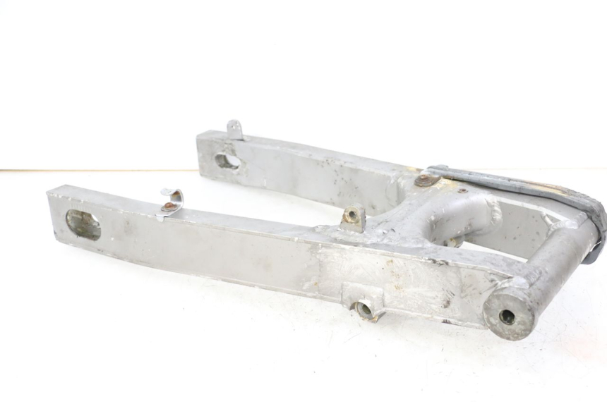 photo de FORCELLONE YAMAHA FJ 36Y 1100 (1984 - 1985) - Dettagli dei punti di fissaggio