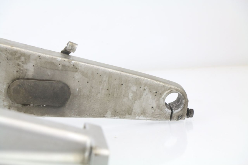 photo de Braccio oscillante YAMAHA FJR ABS 1300 (2006 - 2012) - Dettagli dei punti di fissaggio