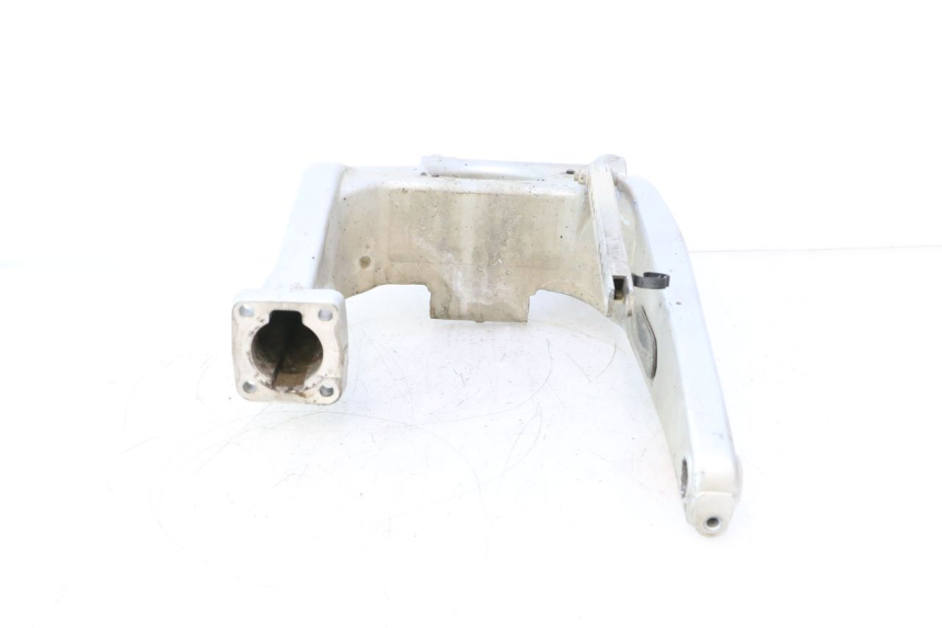 photo de FORCELLONE YAMAHA FJR 1300 (2001 - 2005) - Dettagli dei punti di fissaggio