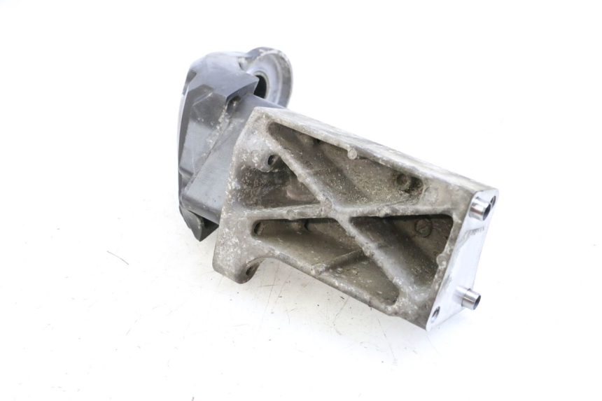 photo de FORCELLONE HONDA FJS SILVER WING SILVERWING 400 (2005 - 2008) - Primo piano tecnico