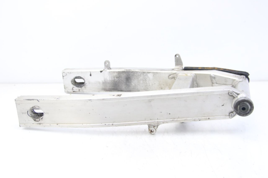 photo de BRACCIO OSCILLANTE YAMAHA FZS FAZER 600 (2001 - 2003) - Zoom sullo stato d'uso