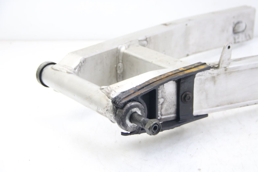 photo de BRACCIO OSCILLANTE YAMAHA FZS FAZER 600 (2001 - 2003) - Vista d'insieme del prodotto