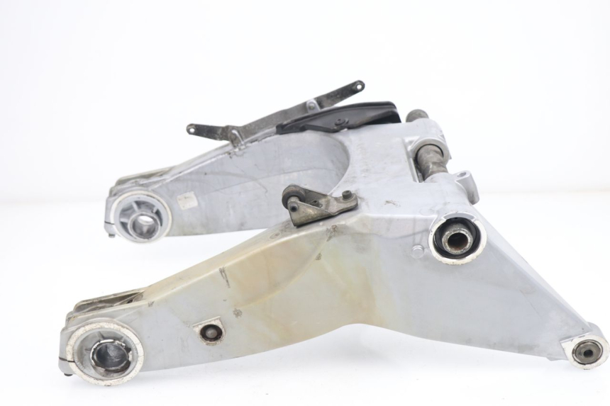 photo de Braccio oscillante GILERA GP 800 (2007 - 2013) - Stato della superficie e materiale