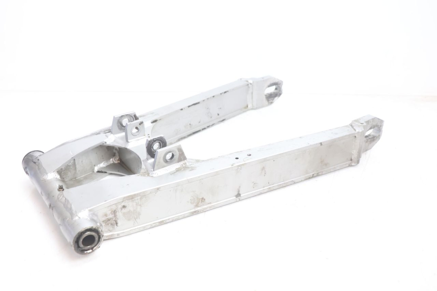 photo de FORCELLONE KAWASAKI GPX F ZX750F 750 (1986 - 1990) - Vista principale