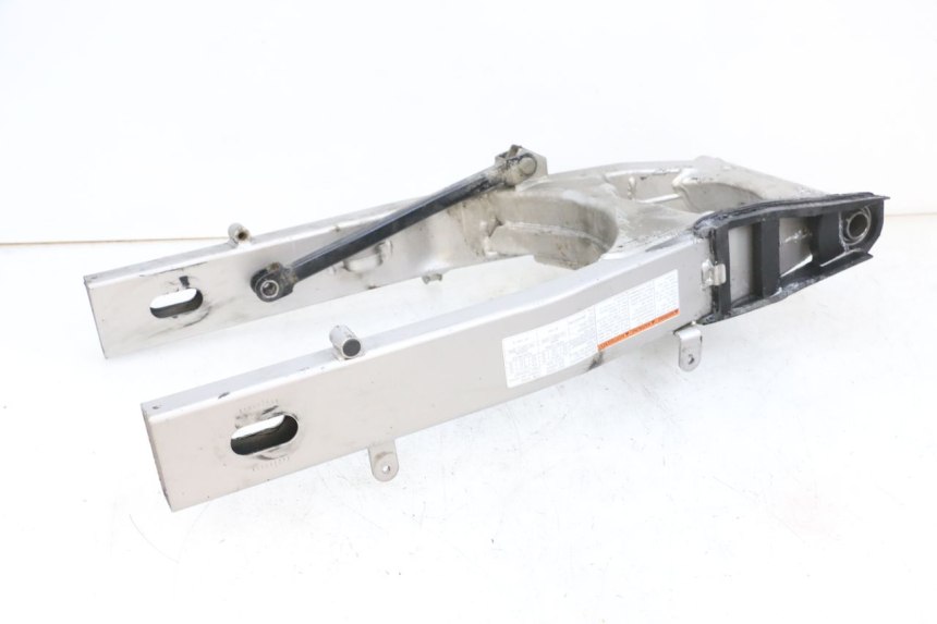 photo de Braccio oscillante SUZUKI GSF N BANDIT 600 (1996 - 1999) - Angolazione alternativa