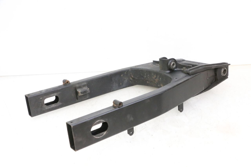 photo de FORCELLONE SUZUKI GSR 750 (2011 - 2017) - Caratteristiche distintive