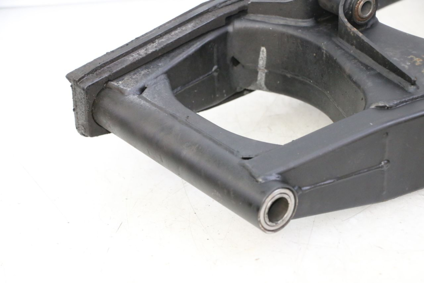 photo de FORCELLONE SUZUKI GSR 750 (2011 - 2017) - Ispezione visiva dettagliata