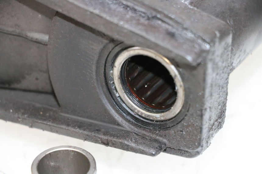 photo de FORCELLONE SUZUKI GSR 750 (2011 - 2017) - Altra angolazione