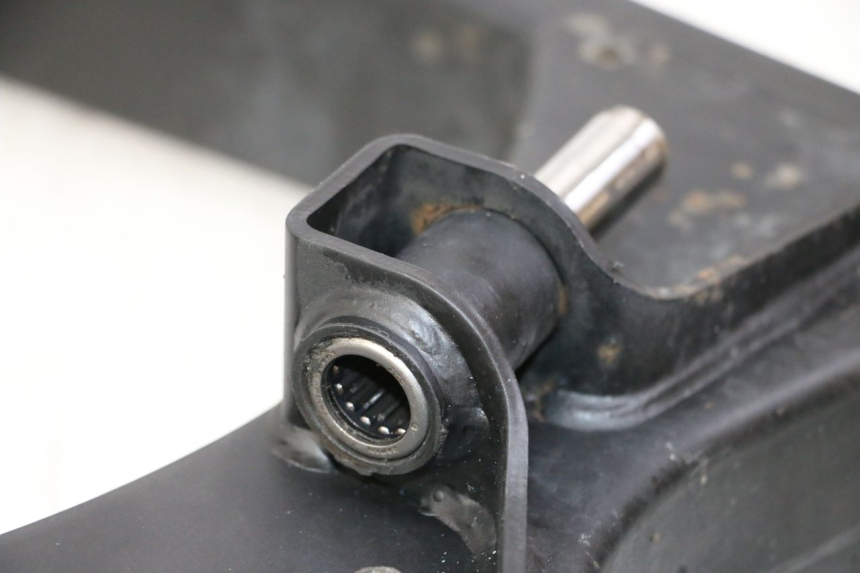 photo de FORCELLONE SUZUKI GSR 750 (2011 - 2017) - Dettagli dei punti di fissaggio