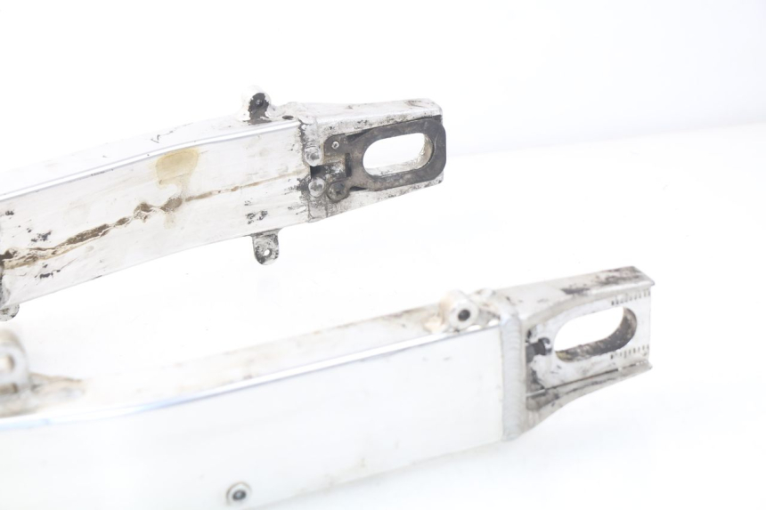 photo de Braccio oscillante SUZUKI GSX-R GSXR 600 (2001 - 2003) - Primo piano tecnico