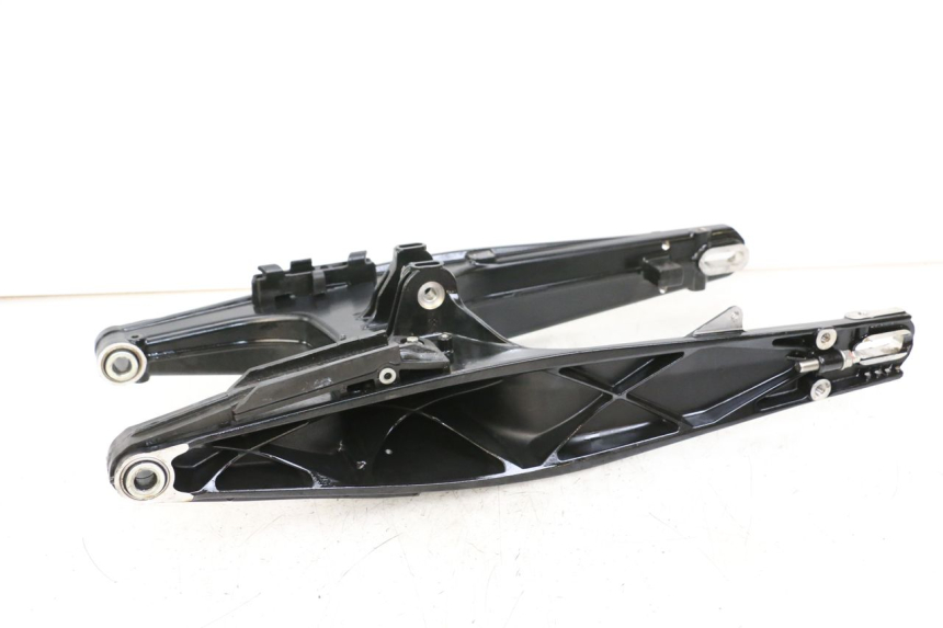 photo de FORCELLONE HUSQVARNA SVARTPILEN 401 (2018 - 2023) - Altra vista dell'articolo