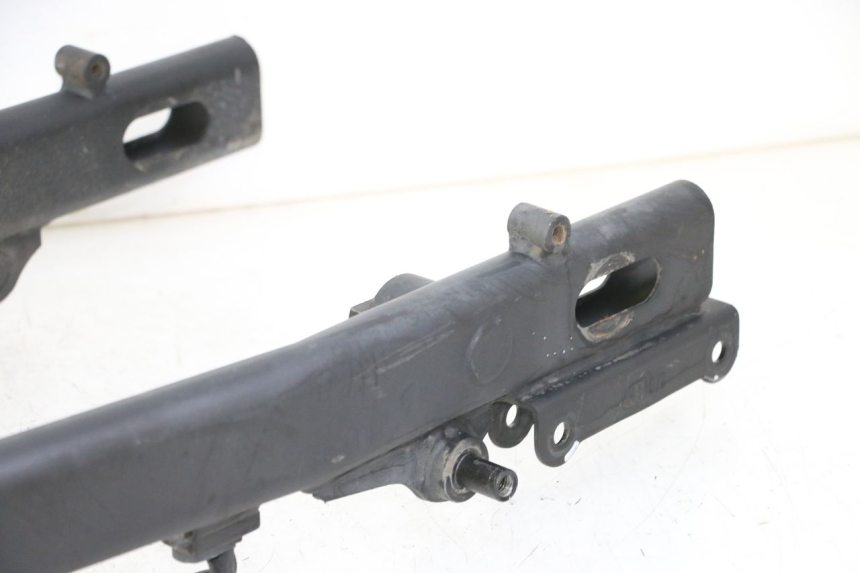 photo de FORCELLONE KEEWAY K-LIGHT KLIGHT 125 (2018 - 2025) - Stato della superficie e materiale