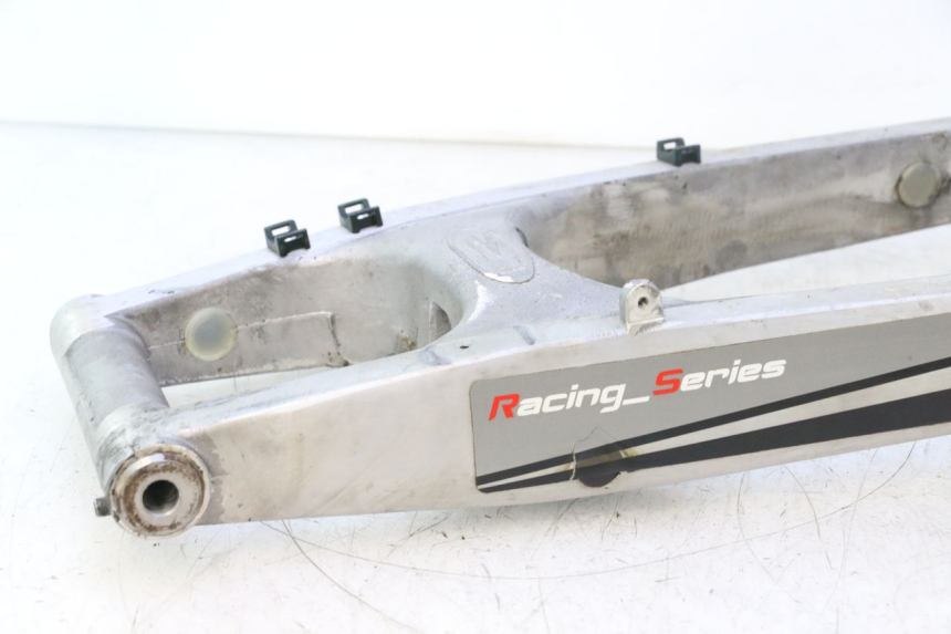 photo de FORCELLONE RIEJU MRT PRO SUPERMOTARD 50 (2007 - 2018) - Primo piano tecnico