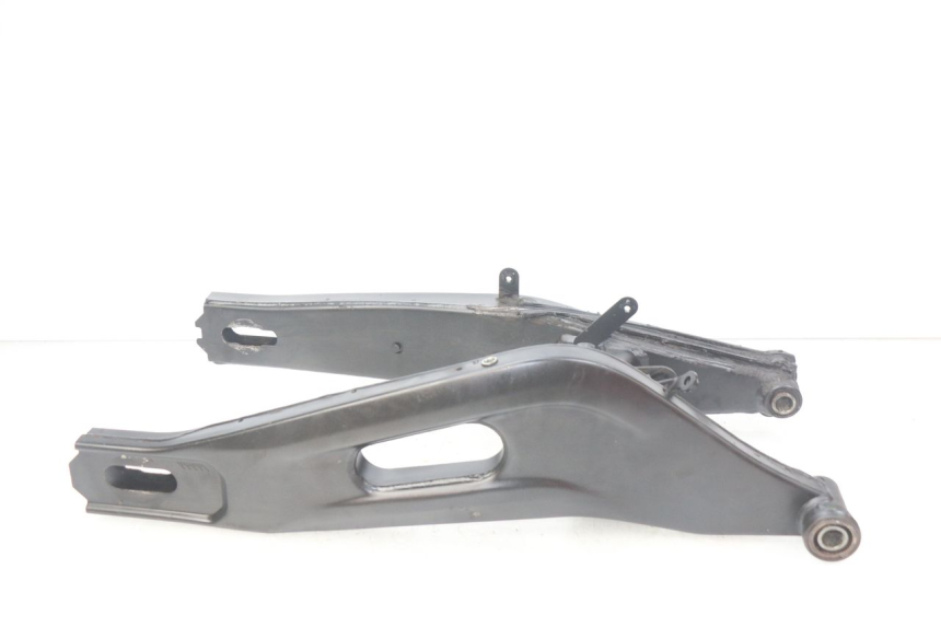 photo de BRACCIO OSCILLANTE YAMAHA MT-07 MT07 ABS 700 (2014 - 2017) - Dettagli dei punti di fissaggio