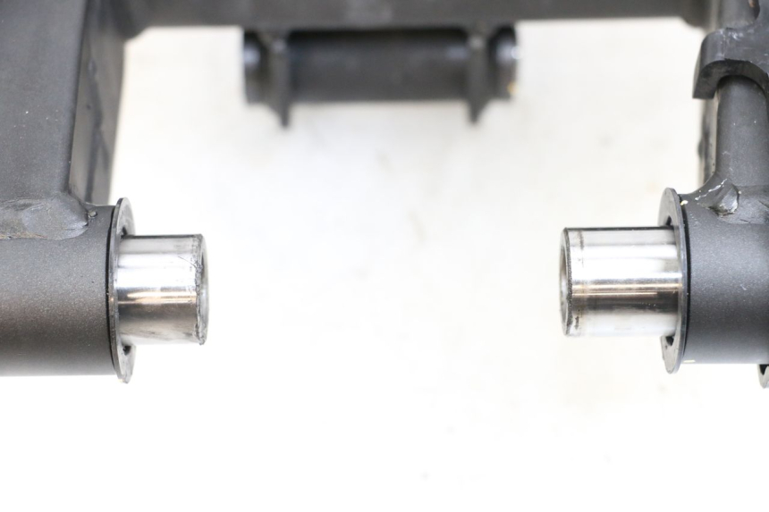 photo de FORCELLONE KAWASAKI NINJA 400 (2018 - 2023) - Dettagli dei punti di fissaggio