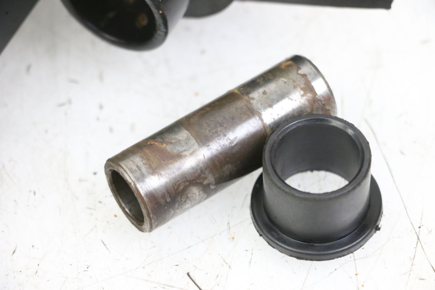 photo de FORCELLONE REGAL RAPTOR RAXTER 2 125 (2007 - 2015) - Dettagli dei punti di fissaggio