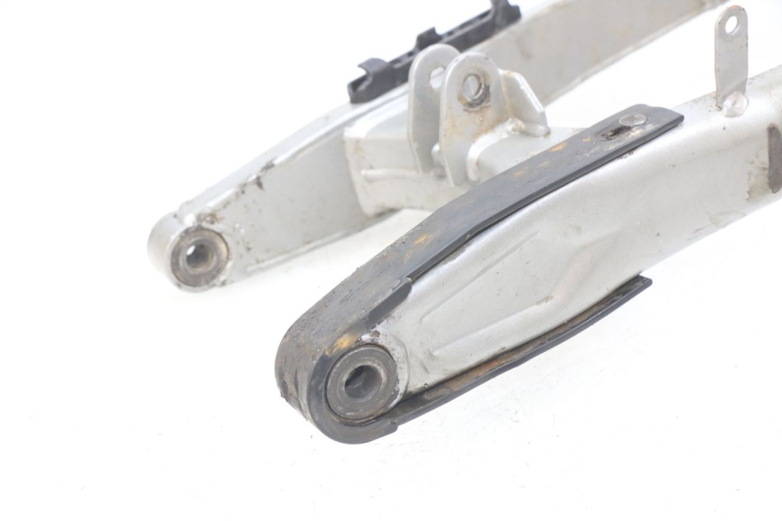 photo de BRACCIO OSCILLANTE APOLLO RFZ 125 - Stato della superficie e materiale