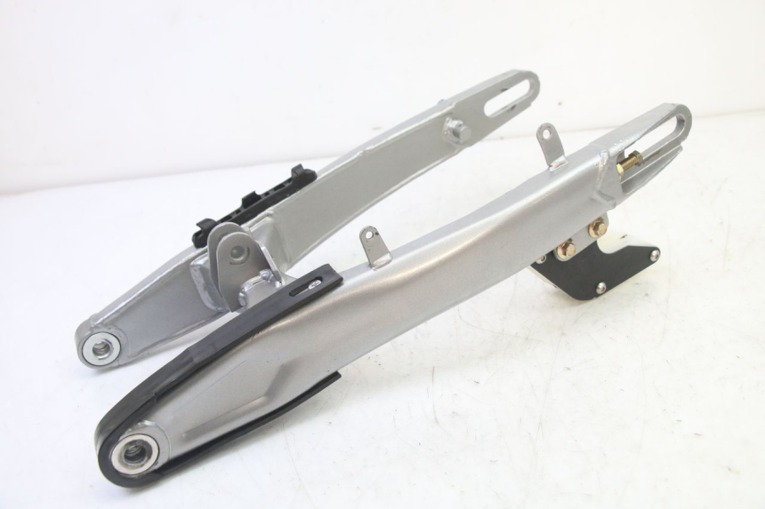 photo de BRACCIO OSCILLANTE APOLLO RFZ 125 - Altra angolazione