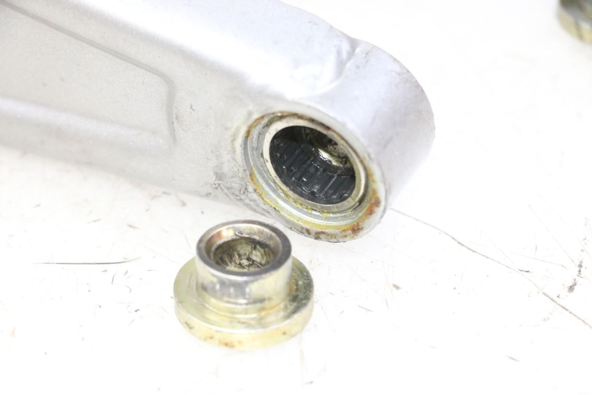 photo de BRACCIO OSCILLANTE APOLLO RFZ 125 - Dettagli dei punti di fissaggio