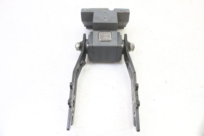 photo de FORCELLONE PUNK ELECTRIC RIDER 1 - Dettagli dei punti di fissaggio