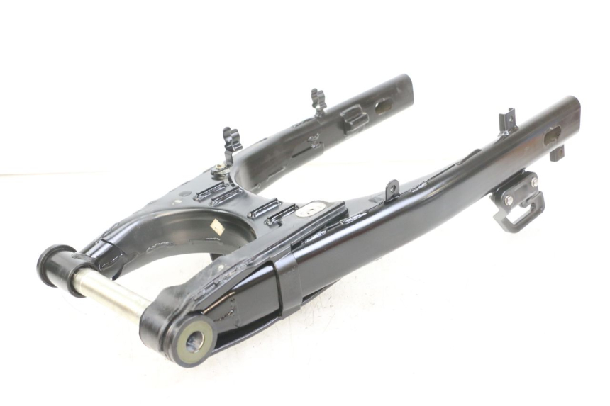 photo de FORCELLONE ROYAL ENFIELD HYMALAYAN 410 (2016 - 2023) - Dettagli dei punti di fissaggio