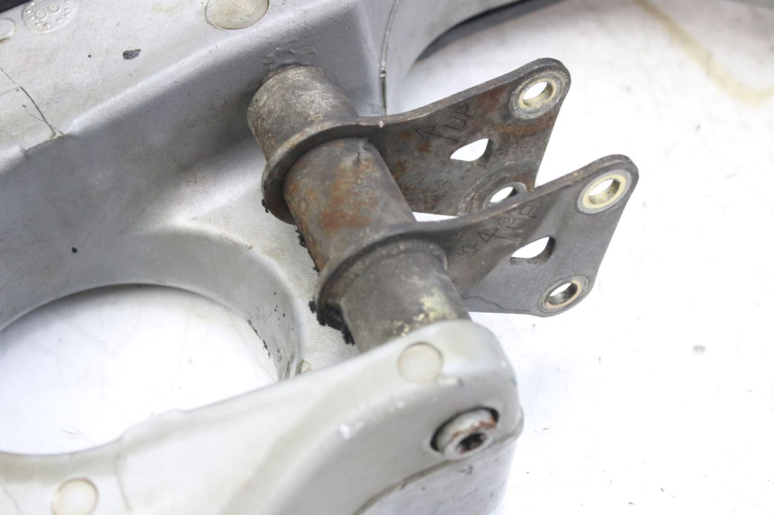 photo de BRACCIO OSCILLANTE TRIUMPH SPRINT ST 955 (1999 - 2001) - Dettaglio del componente