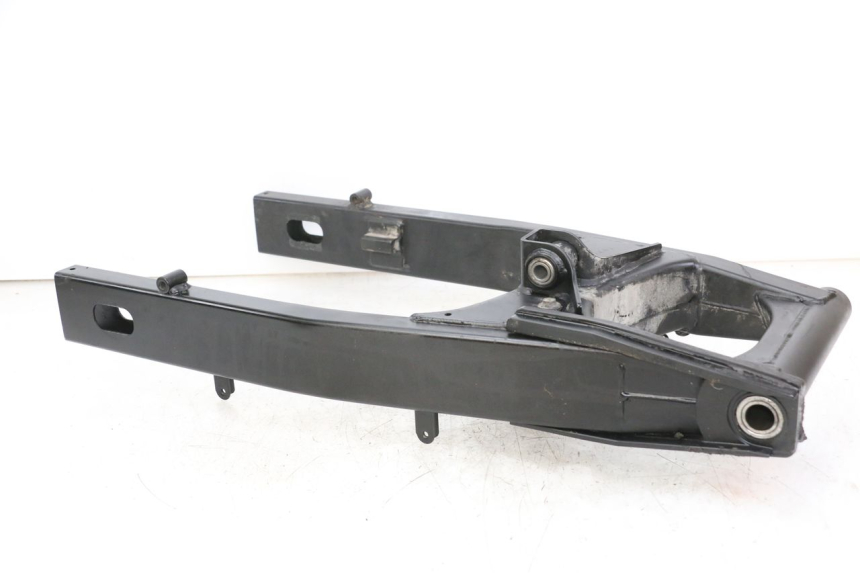 photo de FORCELLONE SUZUKI GSR 750 (2011 - 2017) - Vista principale