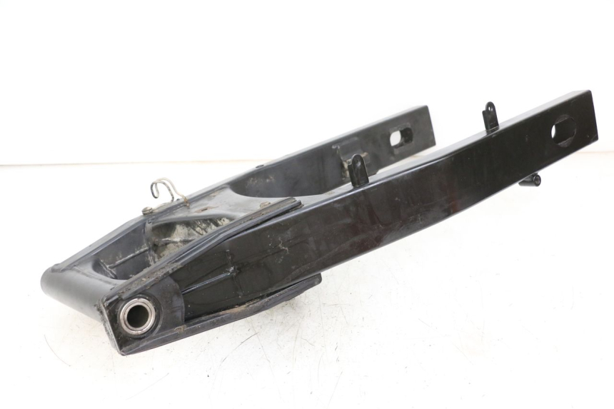 photo de FORCELLONE SUZUKI GSR 750 (2011 - 2017) - Primo piano tecnico