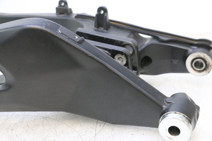 photo de FORCELLONE YAMAHA TRACER 7 700 (2020 - 2024) - Dettagli dei punti di fissaggio