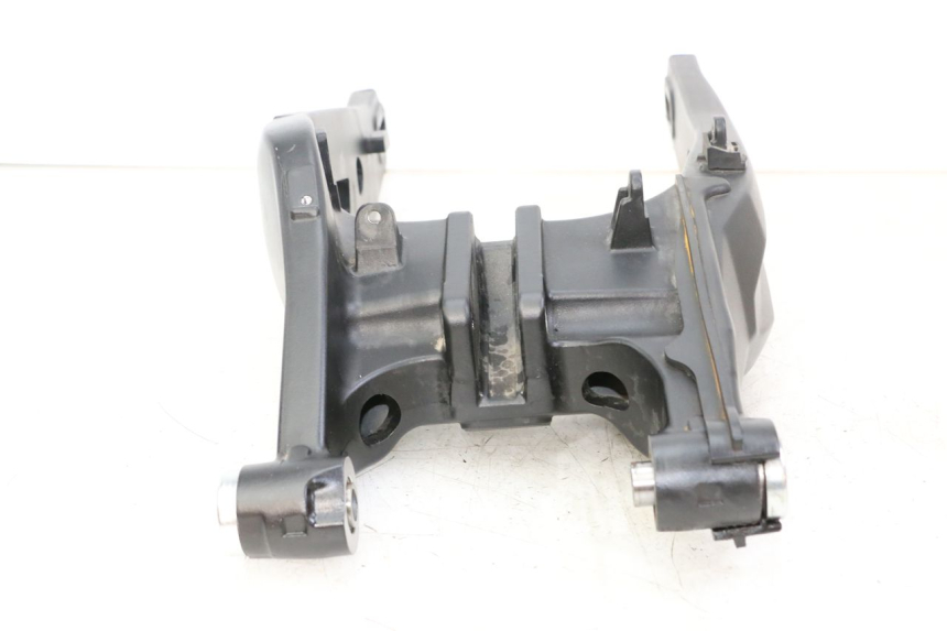 photo de FORCELLONE YAMAHA TRACER 7 700 (2020 - 2024) - Dettagli dei punti di fissaggio