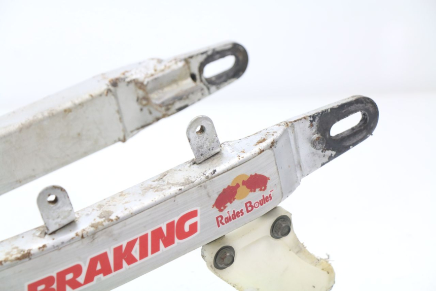 photo de Braccio oscillante YAMAHA TTR 125 (2000 - 2020) - Dettagli dei punti di fissaggio