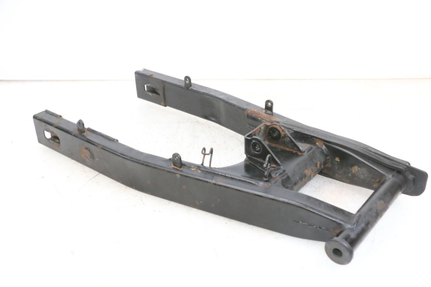 photo de BRACCIO OSCILLANTE DAELIM VJ ROADWIN FI 125 (2008 - 2017) - Dettagli dei punti di fissaggio