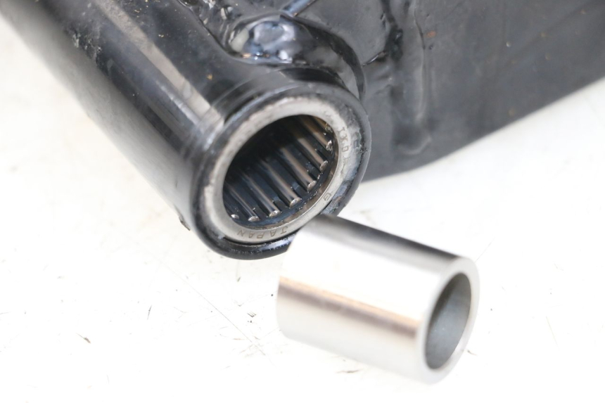 photo de FORCELLONE SUZUKI VL INTRUDER 125 (2004 - 2007) - Dettaglio del componente