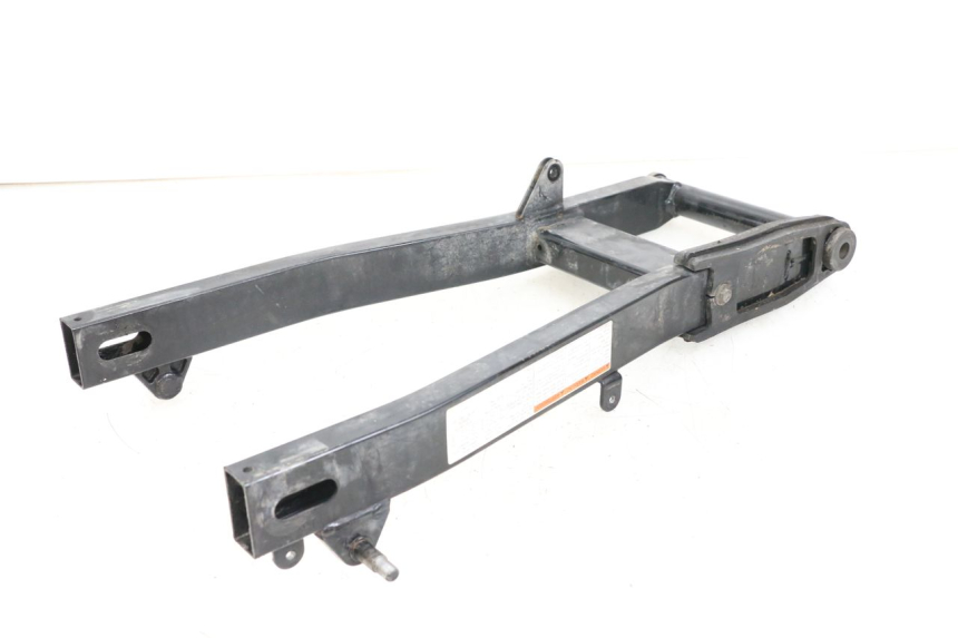 photo de FORCELLONE SUZUKI VL INTRUDER 125 (2004 - 2007) - Primo piano tecnico