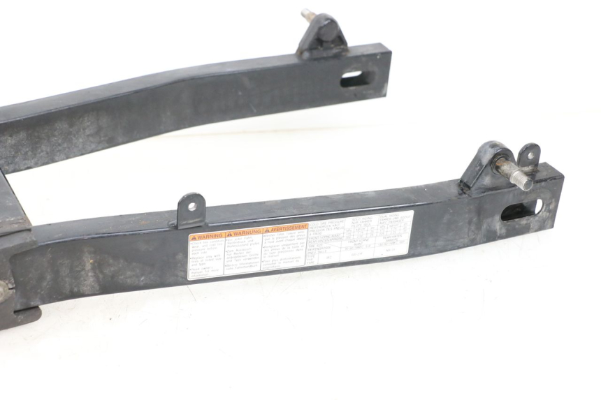 photo de FORCELLONE SUZUKI VL INTRUDER 125 (2004 - 2007) - Stato della superficie e materiale