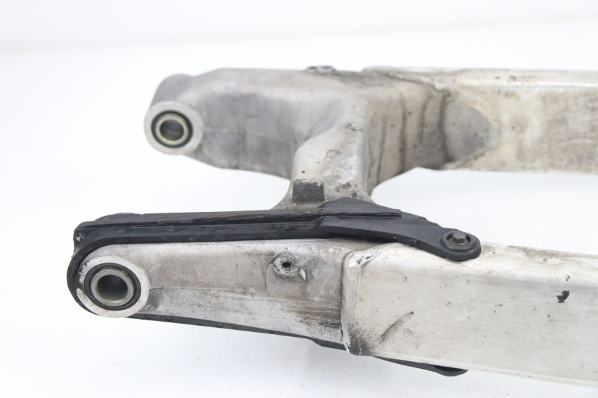 photo de Braccio oscillante HONDA VTR F FIRESTORM 1000 (1997 - 2001) - Primo piano tecnico