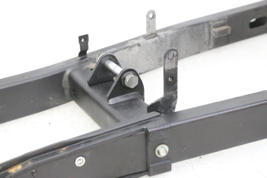 photo de FORCELLONE YAMAHA XJ6 ABS 600 (2008 - 2016) - Caratteristiche distintive